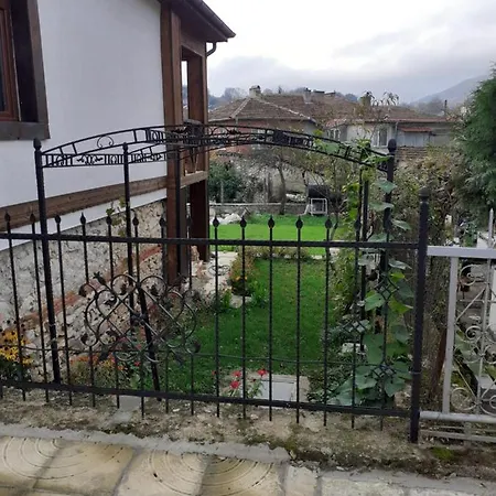게스트하우스 Guest House Malko Turnovo