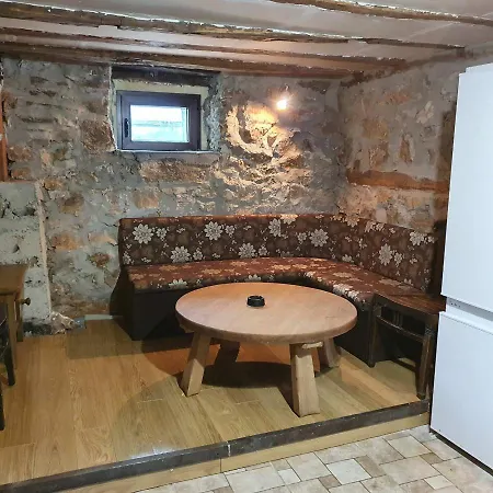 Guest House Malko Turnovo 게스트하우스
