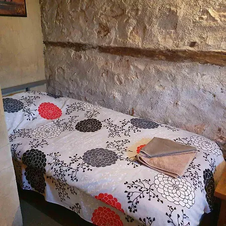 Guest House Malko Turnovo 게스트하우스 *